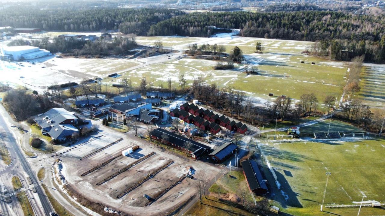 Rocklunda Village Västerås Buitenkant foto